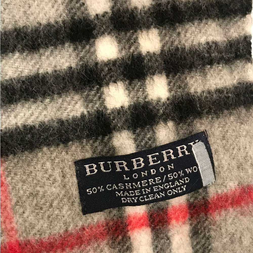 BURBERRY Cashmere Wool Scarf Gray Check MADE IN ENGLAND - Picture 5 of 7